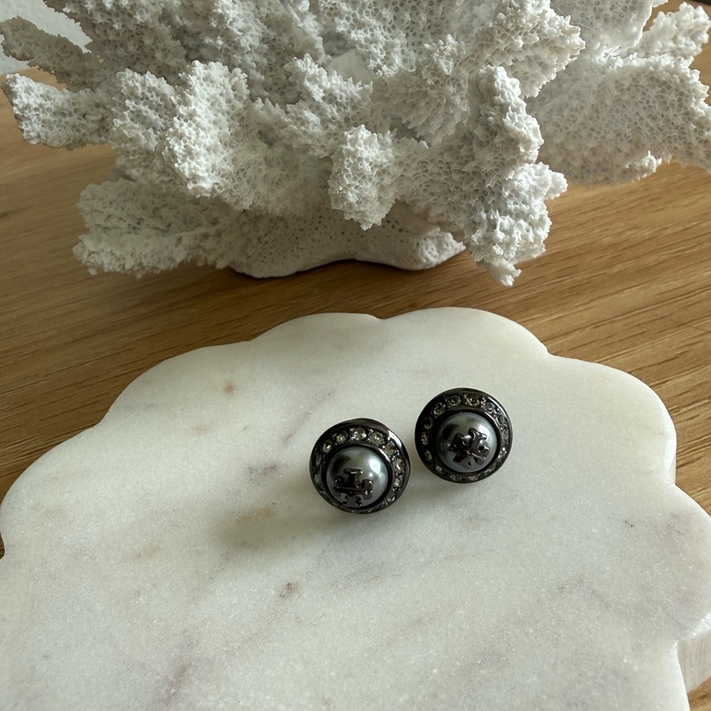 Tory Burch Black/hematite Dome Stud Earrings